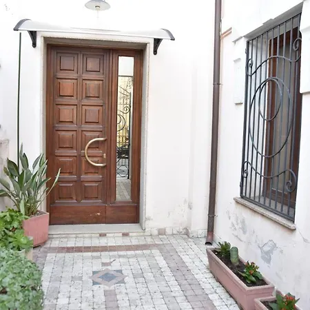 Le Due Isole 4* نوورو